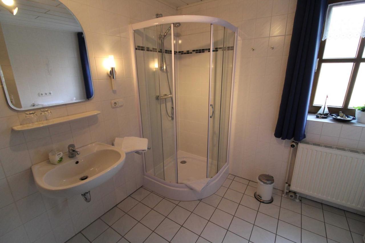 Ferienwohnung Schmidt, 95131 Rhauderfehn エクステリア 写真